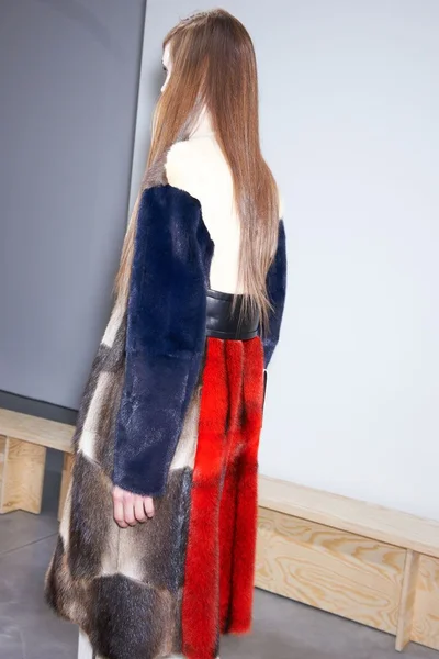 Look 10